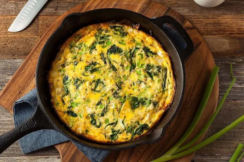Ispanak ve Feta Peynirli Omlet