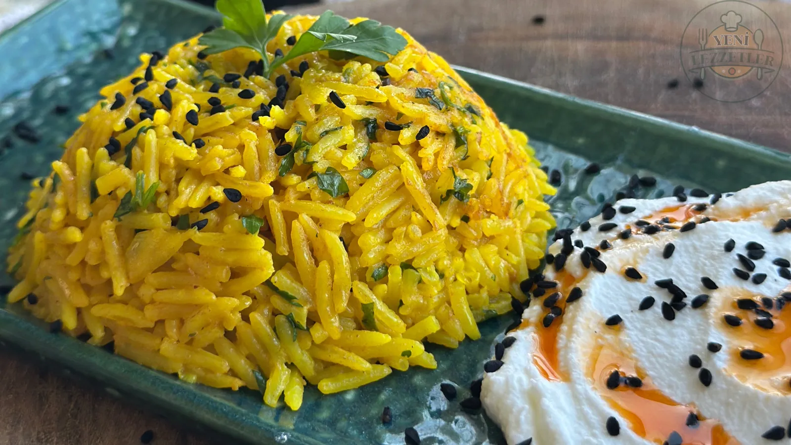Zerdeçallı Basmati Pilavı
