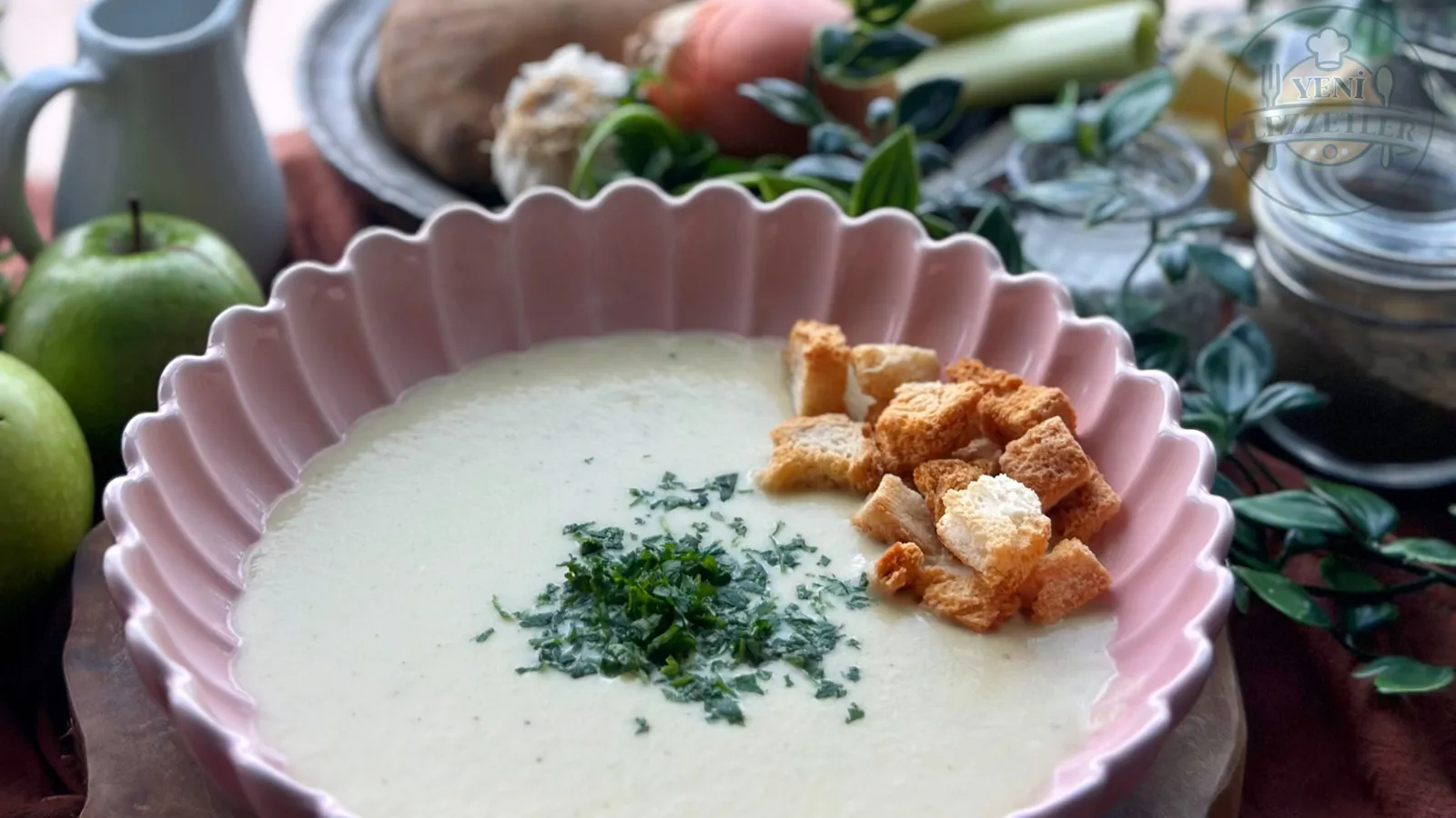 Yeşil Elmalı Pırasa Çorbası
